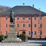 The statue of Paul Fleming (1609-1640) in front of the city hall of Hartenstein. Fleming wrote the hymn on which In allen meinen Taten, BWV 97, is based.